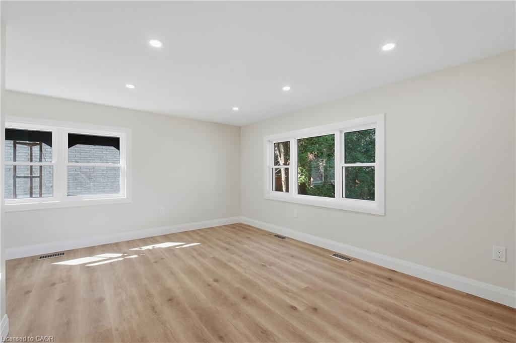 116 Dufferin Street Property Photo 14
