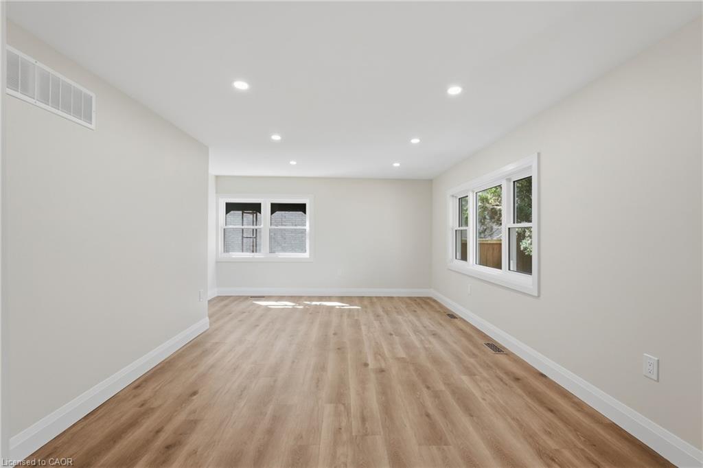 116 Dufferin Street Property Photo 16