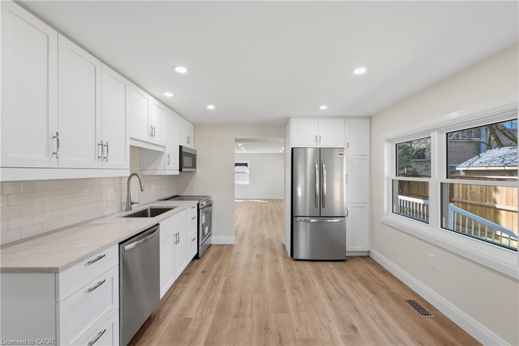 116 Dufferin Street Property Photo 19