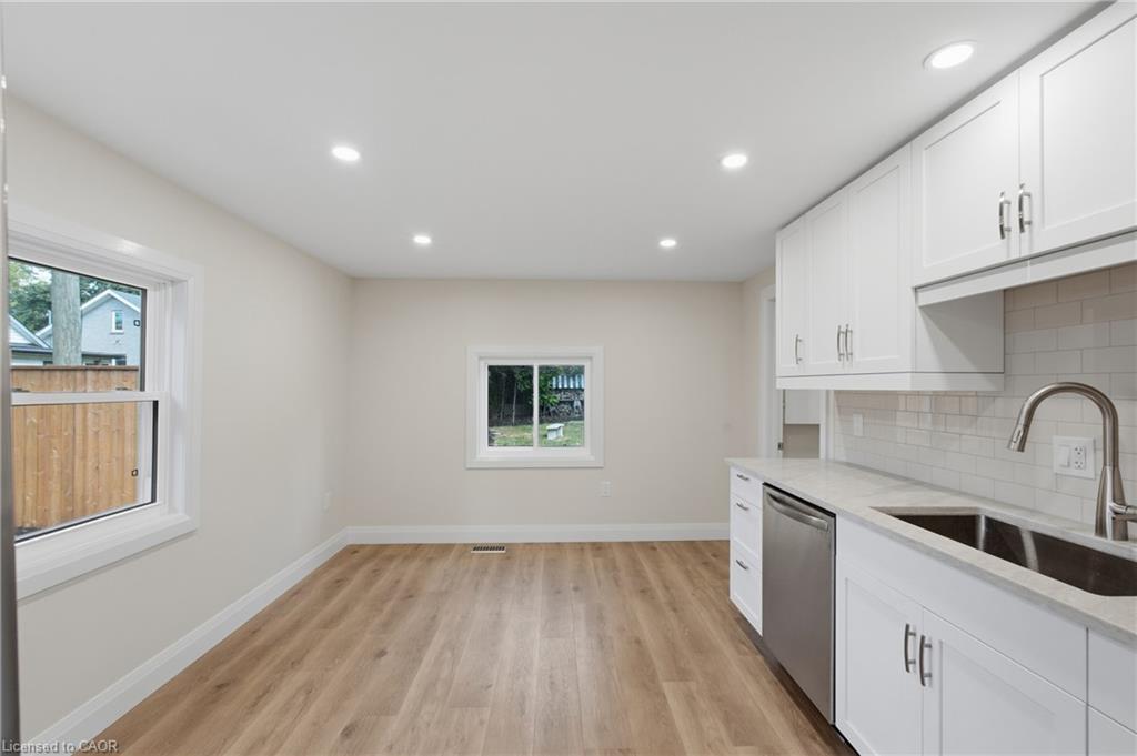 116 Dufferin Street Property Photo 22