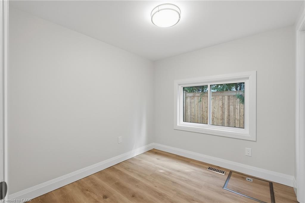 116 Dufferin Street Property Photo 26
