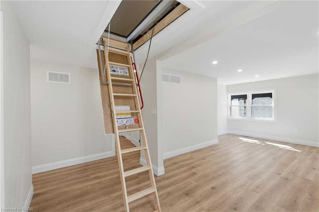 116 Dufferin Street Property Photo 29