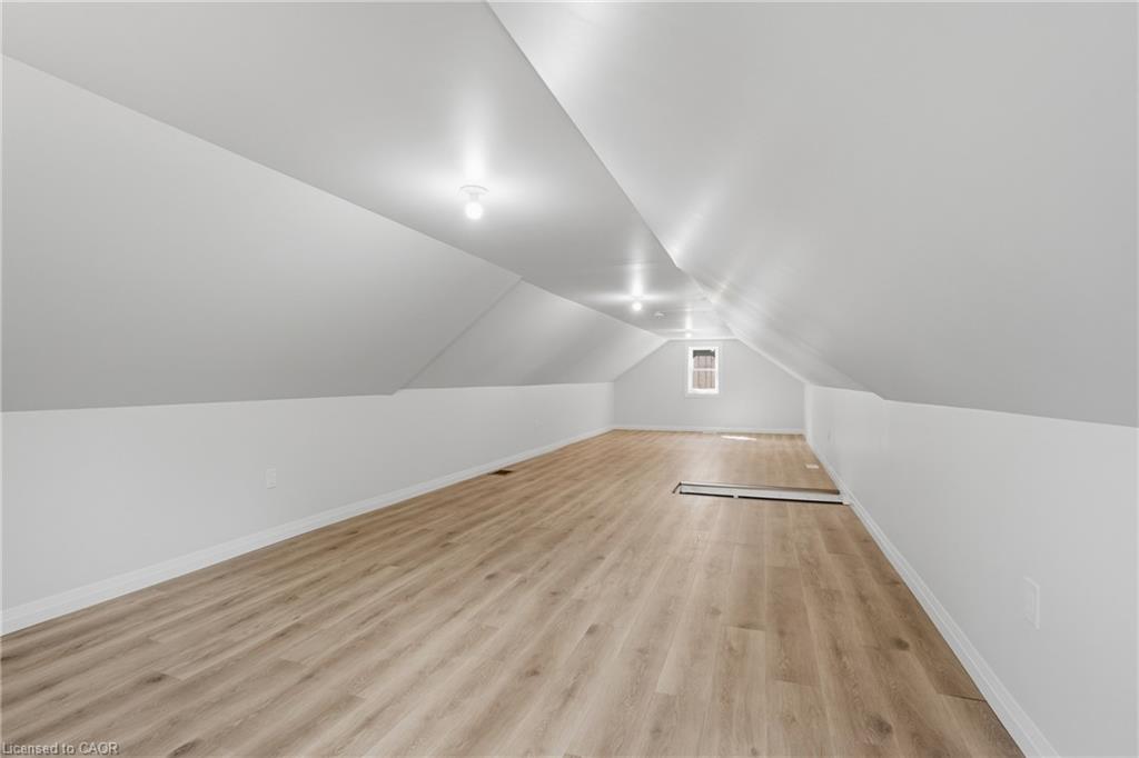 116 Dufferin Street Property Photo 32