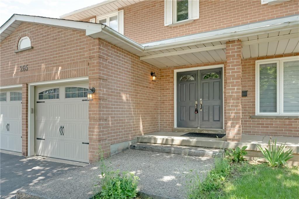 265 Mississaga Street Property Photo 2