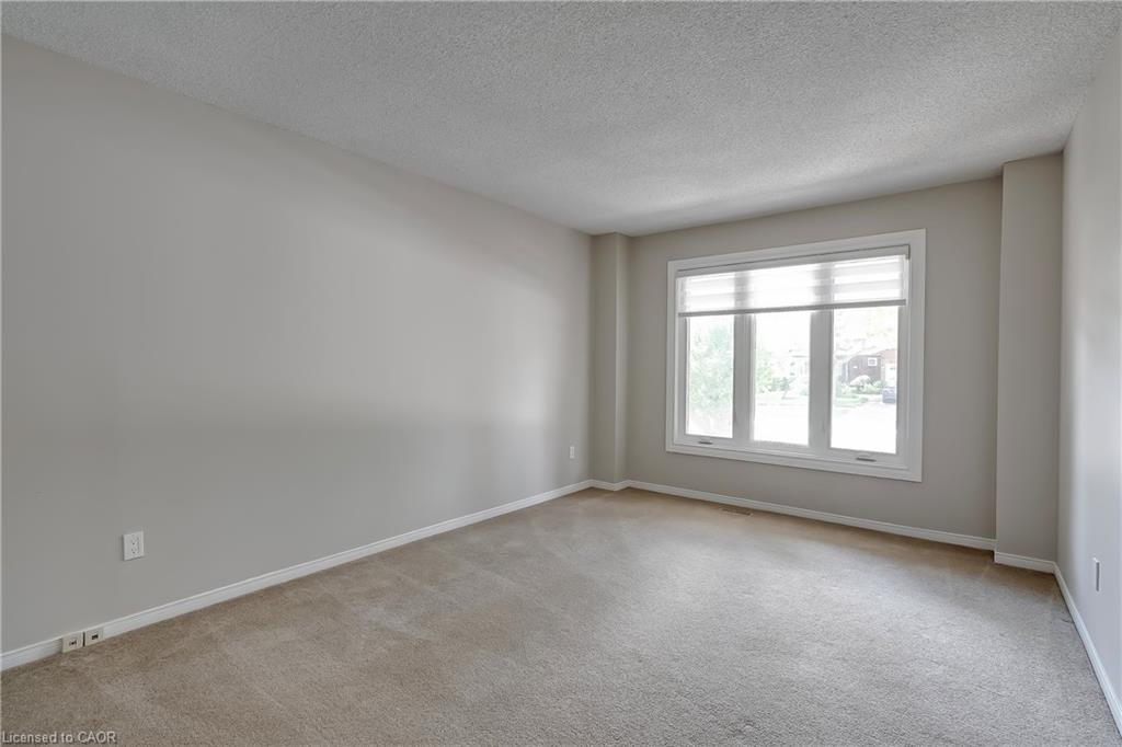 265 Mississaga Street Property Photo 10