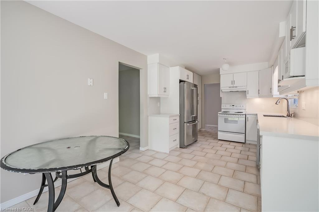 265 Mississaga Street Property Photo 16