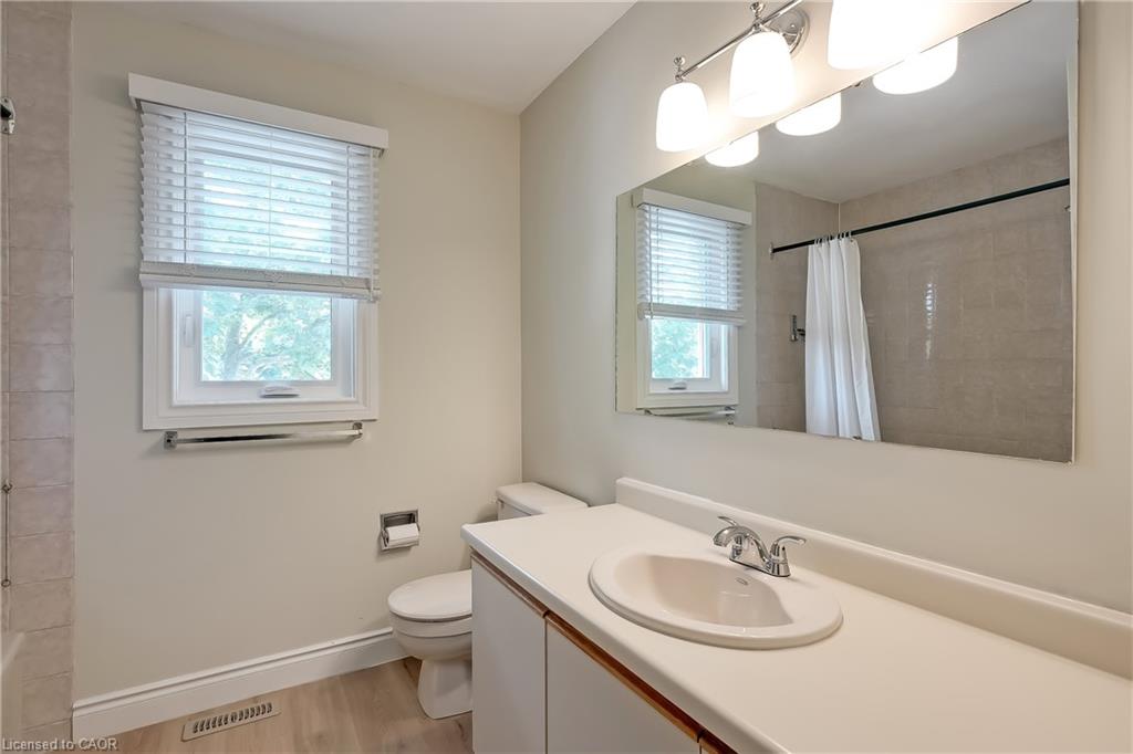 265 Mississaga Street Property Photo 28