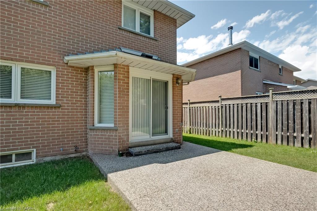 265 Mississaga Street Property Photo 34