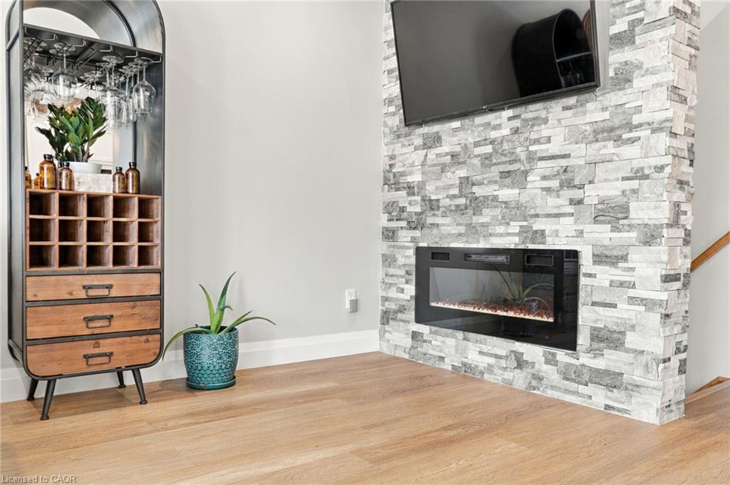 90 Foxborough Drive Property Photo 14