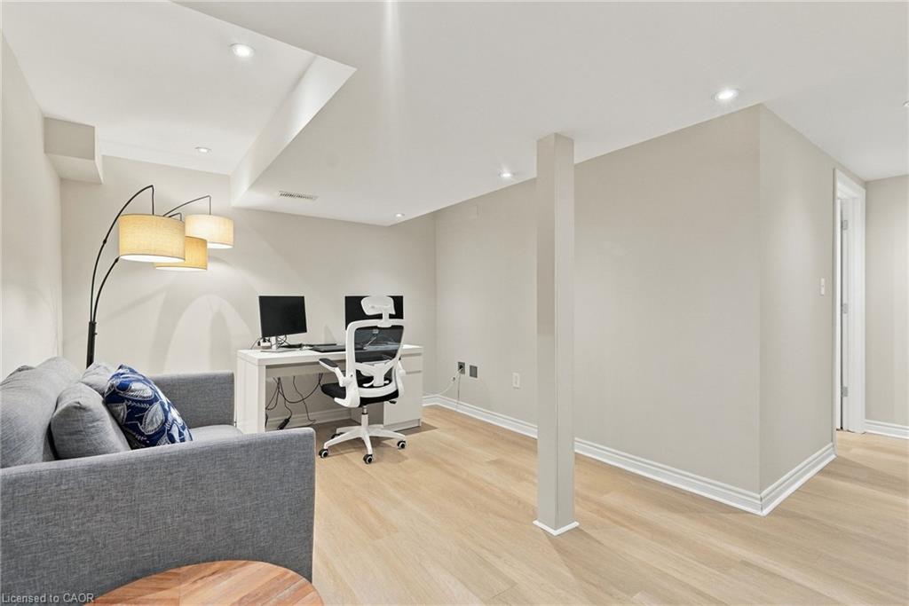 90 Foxborough Drive Property Photo 36