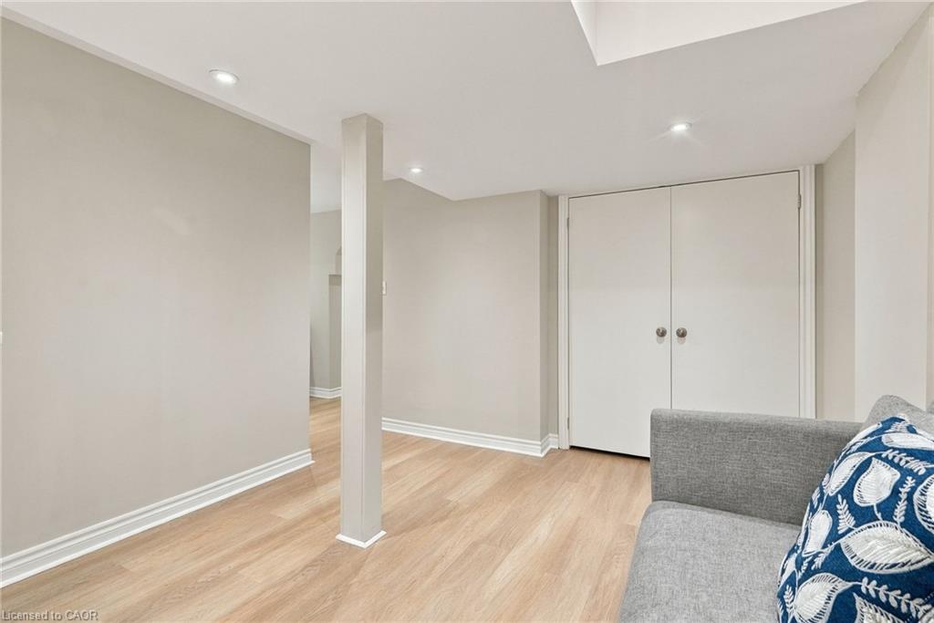 90 Foxborough Drive Property Photo 38