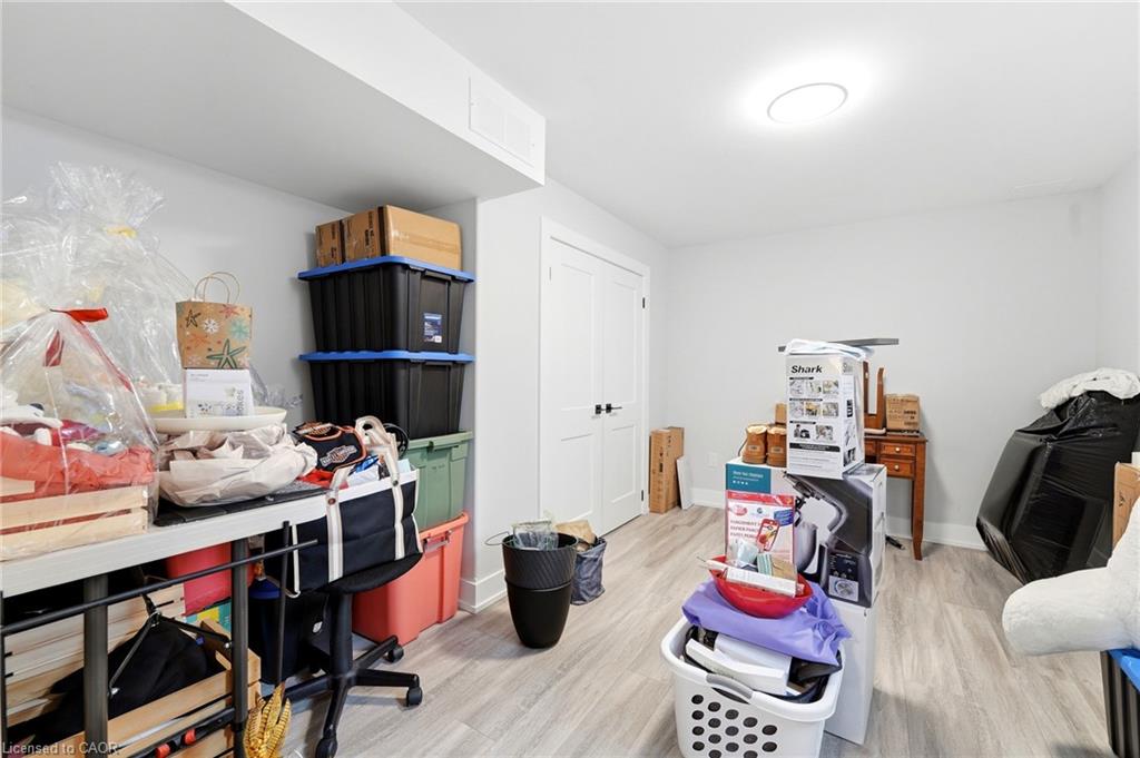226 Lafayette Street E Property Photo 27