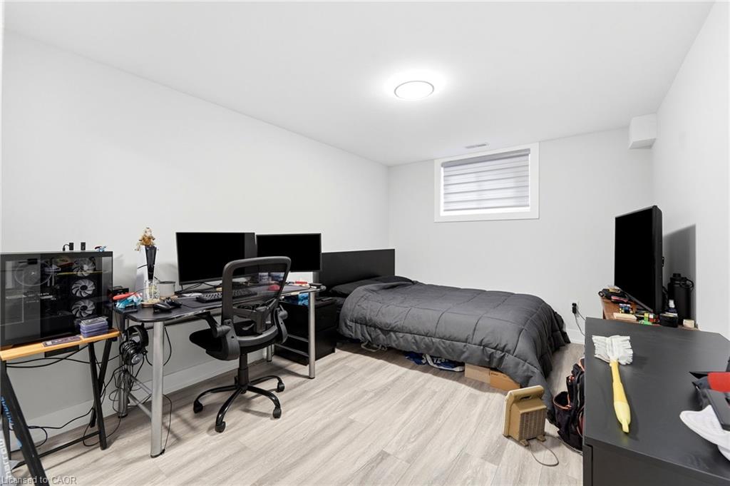226 Lafayette Street E Property Photo 28