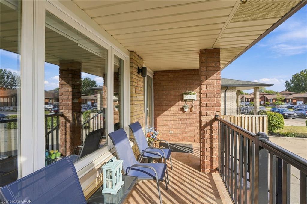 42 Lasila Court Property Photo 6