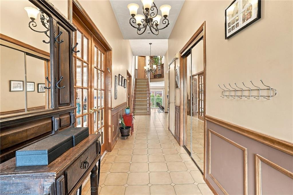 42 Lasila Court Property Photo 8