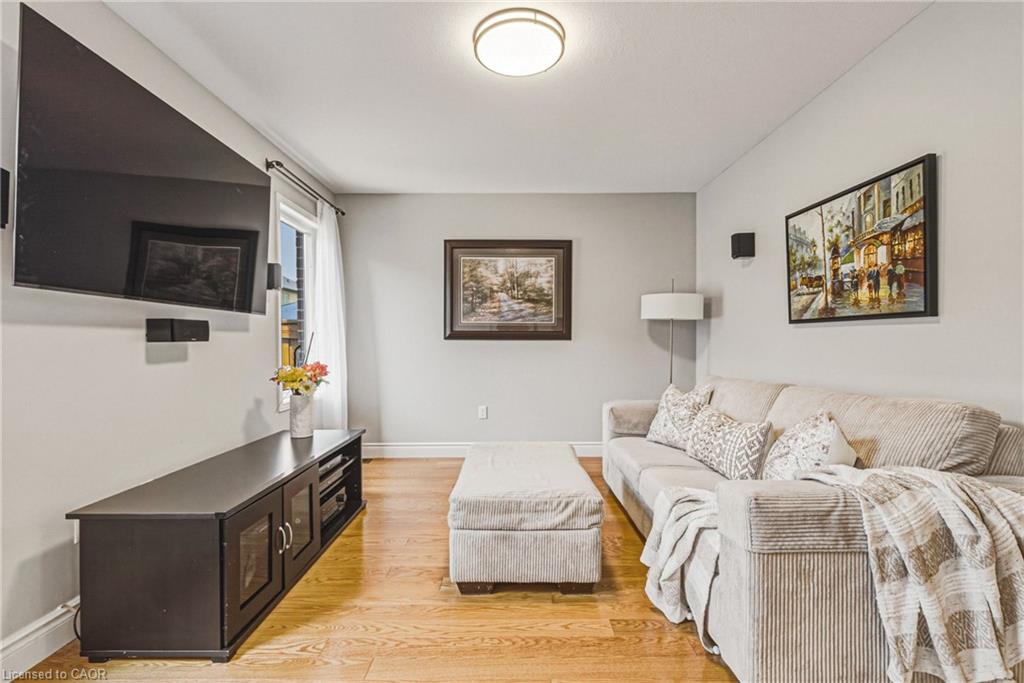 141 Lavery Heights Property Photo 8