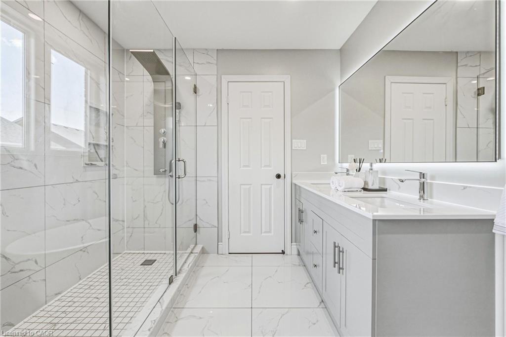 141 Lavery Heights Property Photo 18