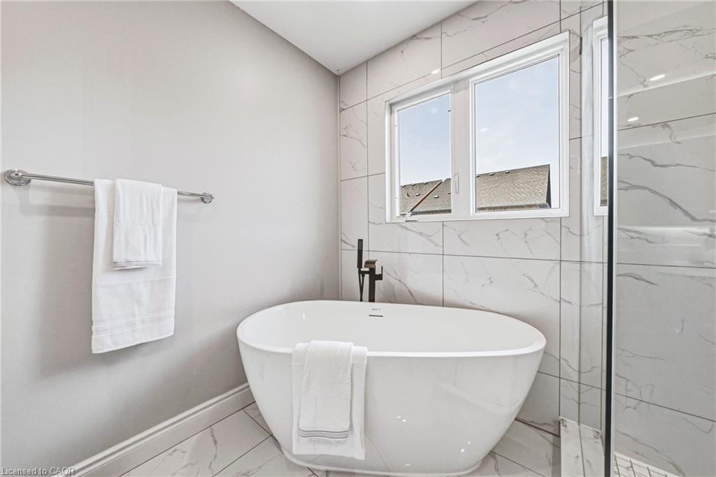141 Lavery Heights Property Photo 20