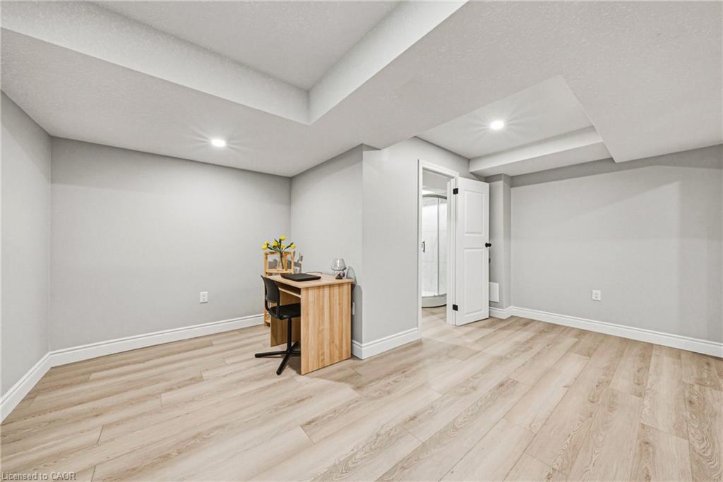 141 Lavery Heights Property Photo 25