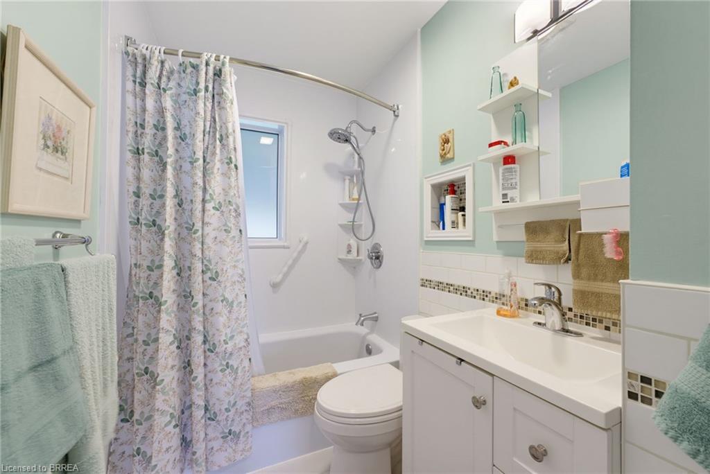 49 Morton Avenue Property Photo 12
