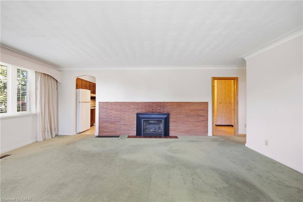 8 Hill Place Property Photo 11