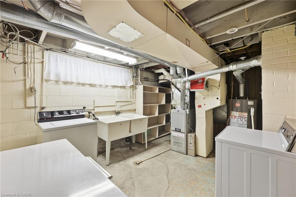 8 Hill Place Property Photo 31