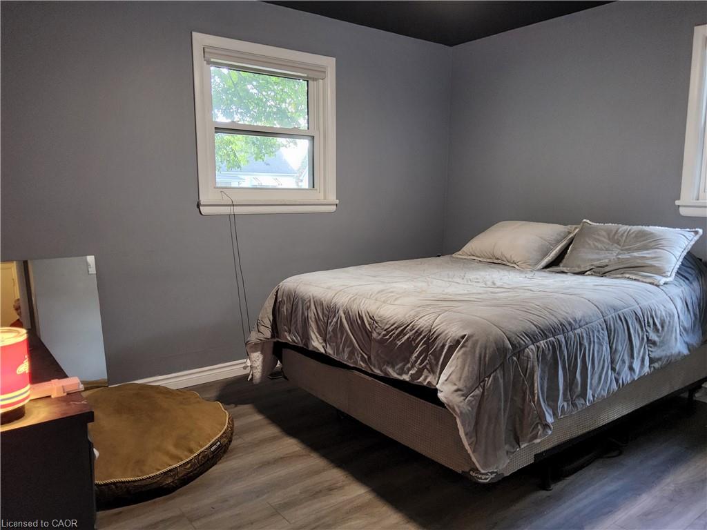 33 Lee Avenue Property Photo 8