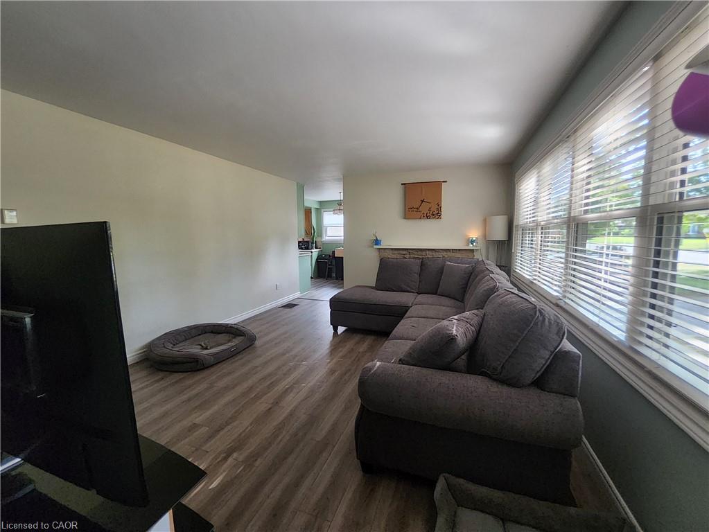 33 Lee Avenue Property Photo 9