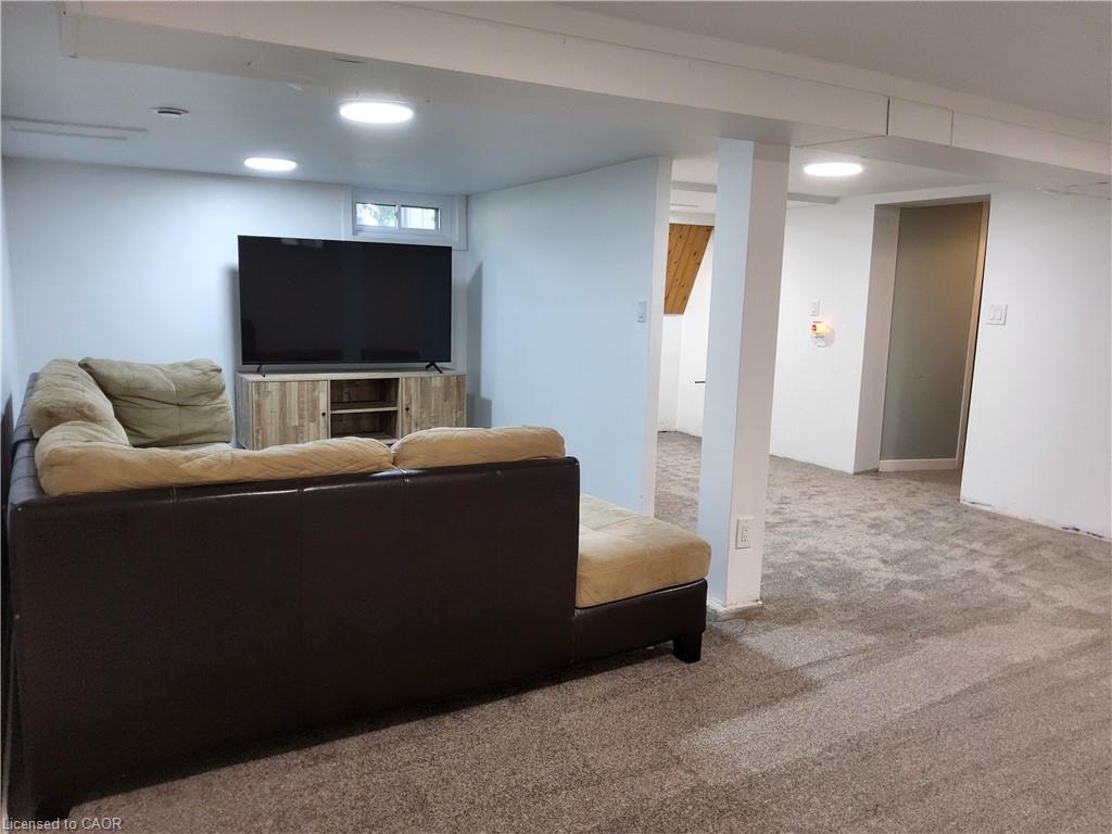 33 Lee Avenue Property Photo 14