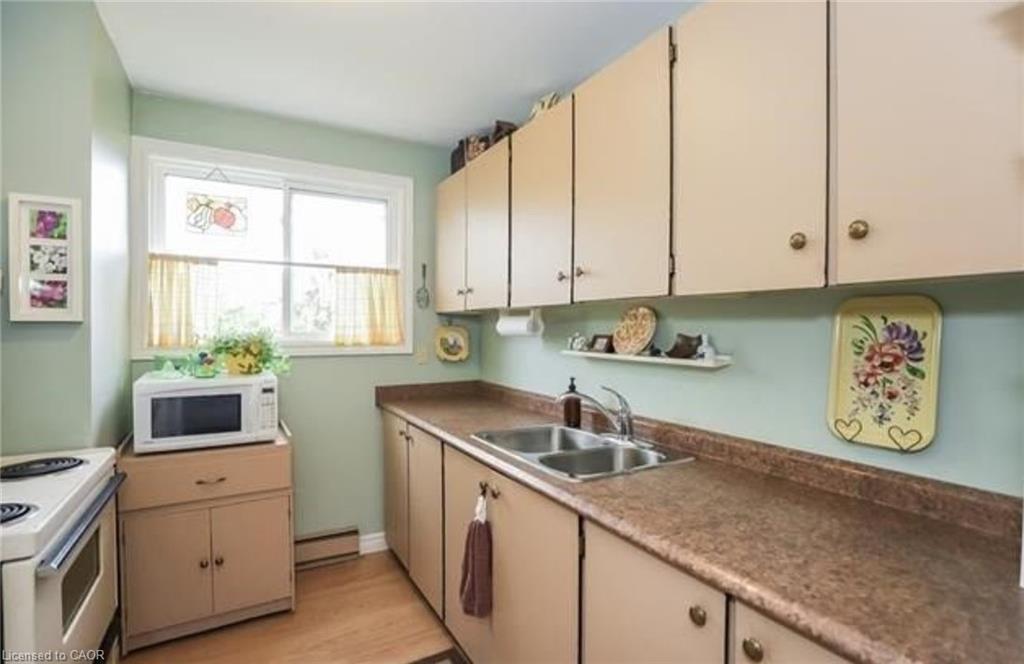 4-125 Livingston Avenue Property Photo 4