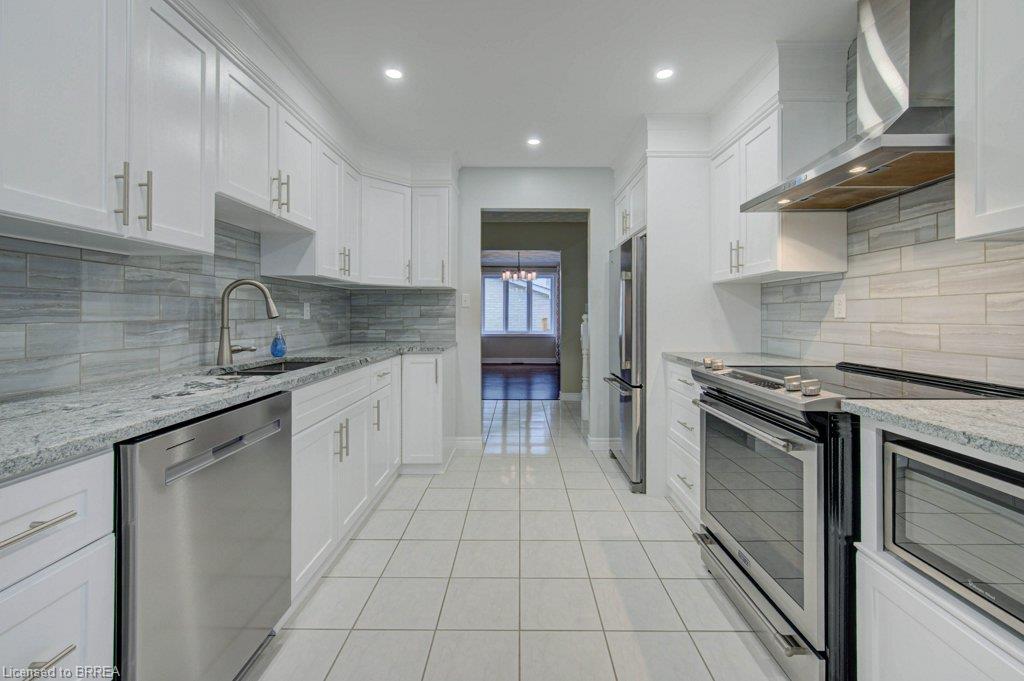 27 Olivetree Road Property Photo 12