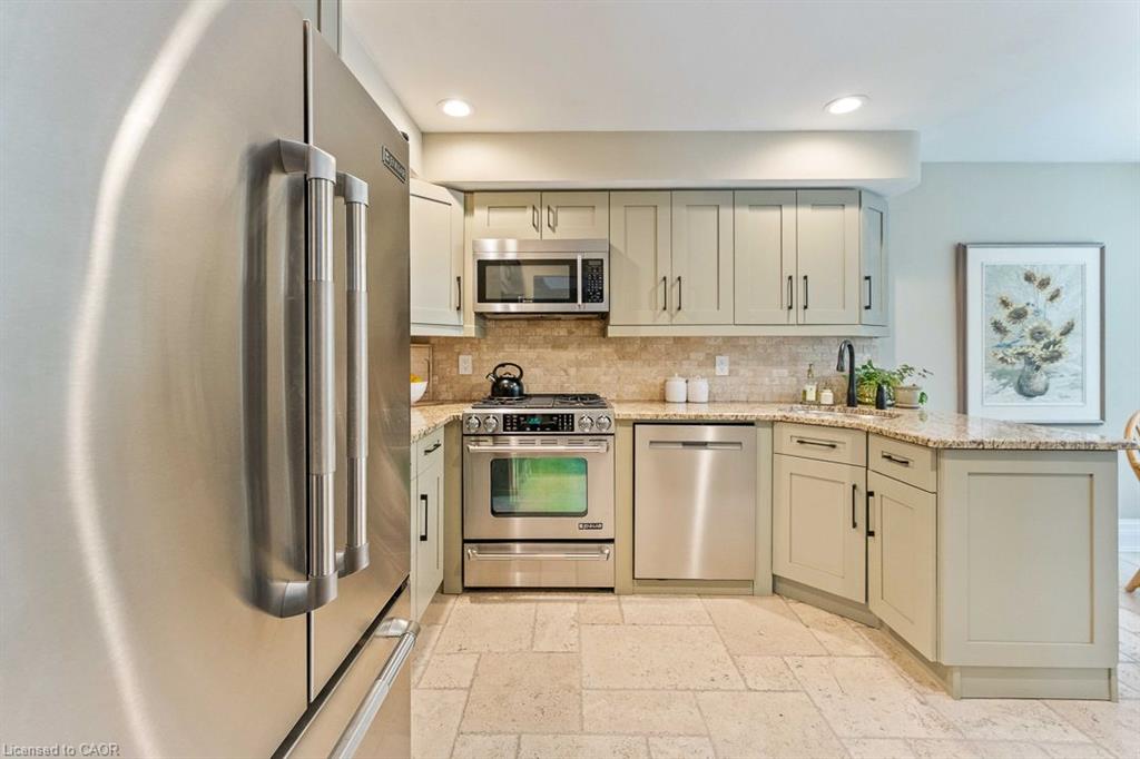 2331 Marine Drive Property Photo 4