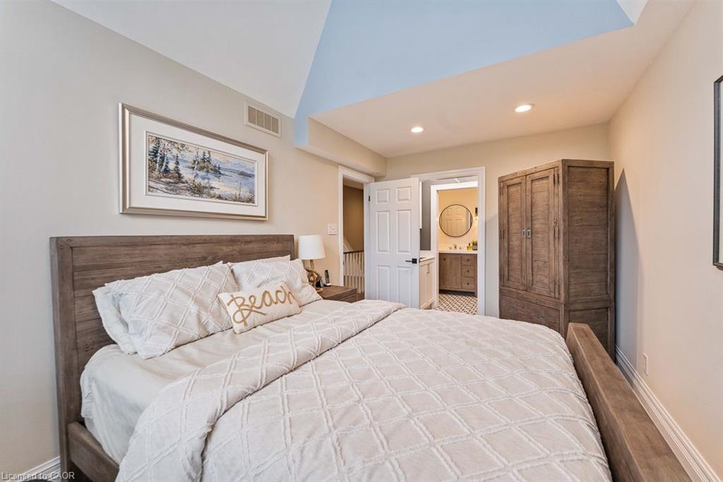 2331 Marine Drive Property Photo 16