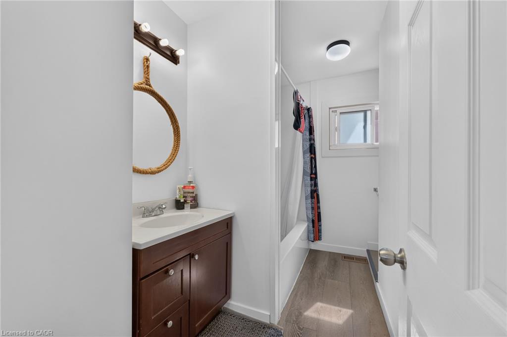 610 Steele Street Property Photo 16