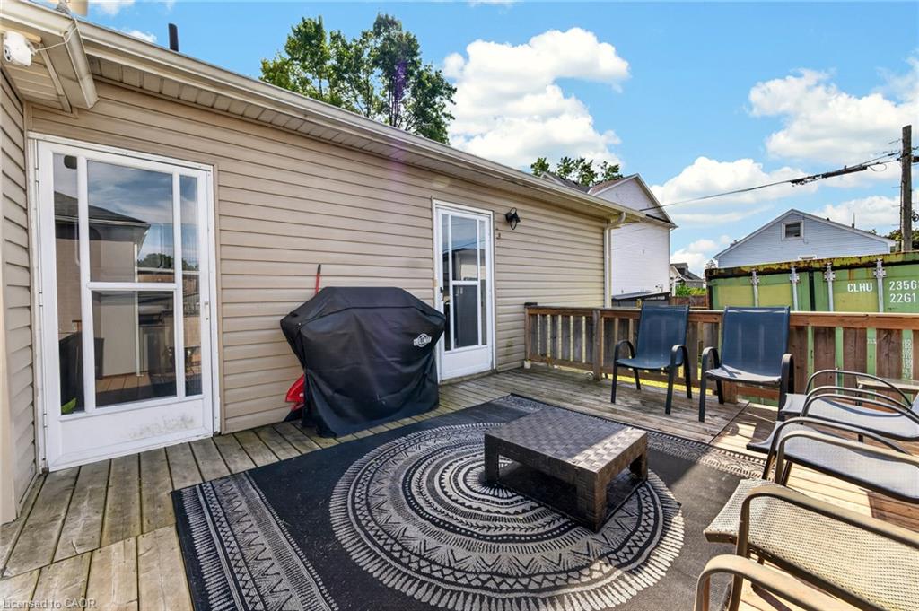 610 Steele Street Property Photo 26