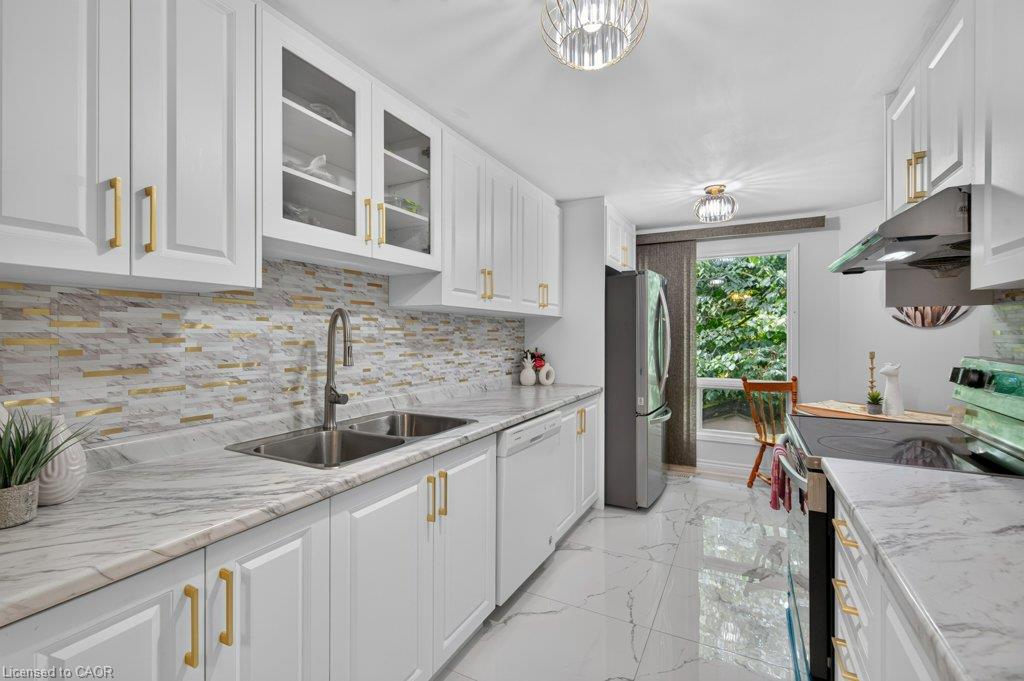 67 Grandridge Crescent Property Photo 12