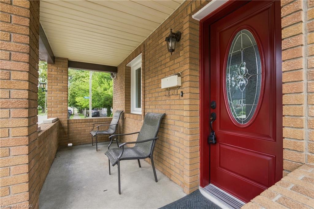 5196 Ontario Avenue Property Photo 5