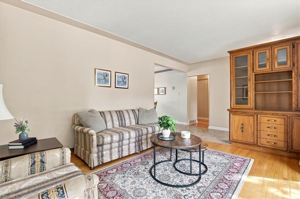 1054 Union Street Property Photo 6