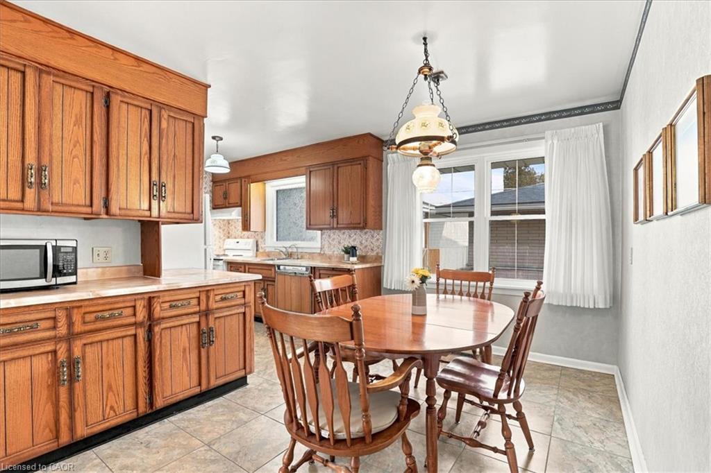 1054 Union Street Property Photo 7