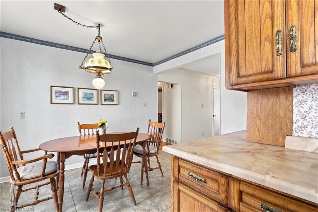 1054 Union Street Property Photo 12