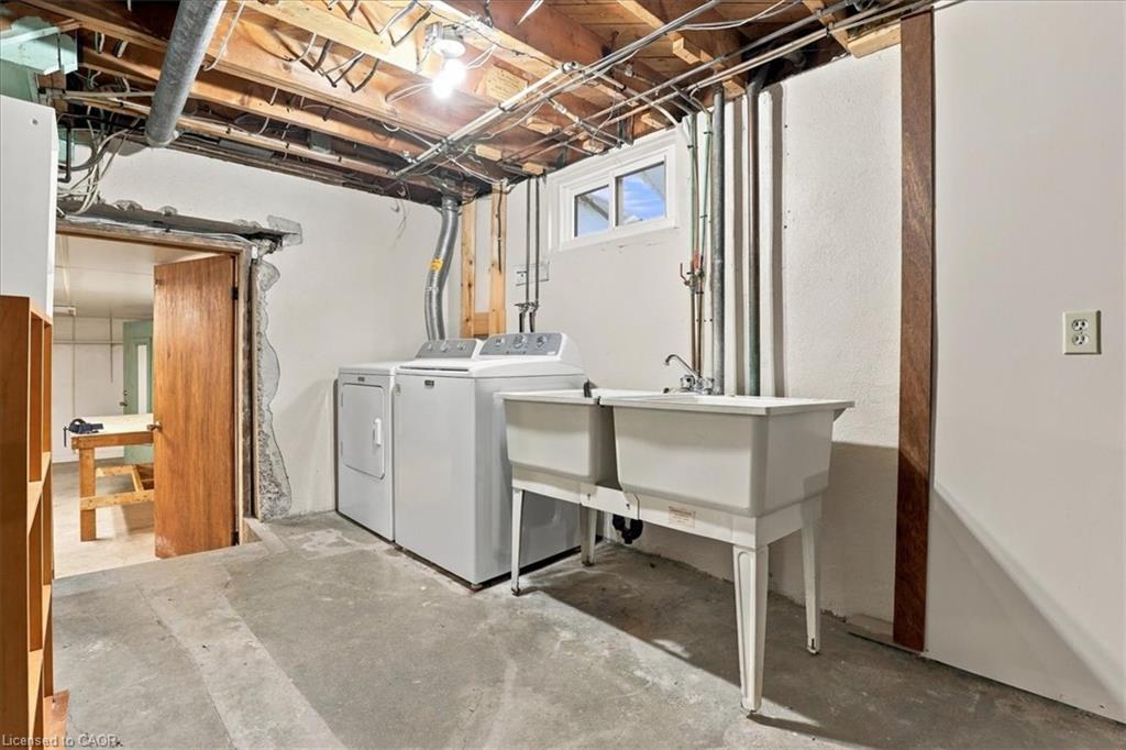 1054 Union Street Property Photo 25