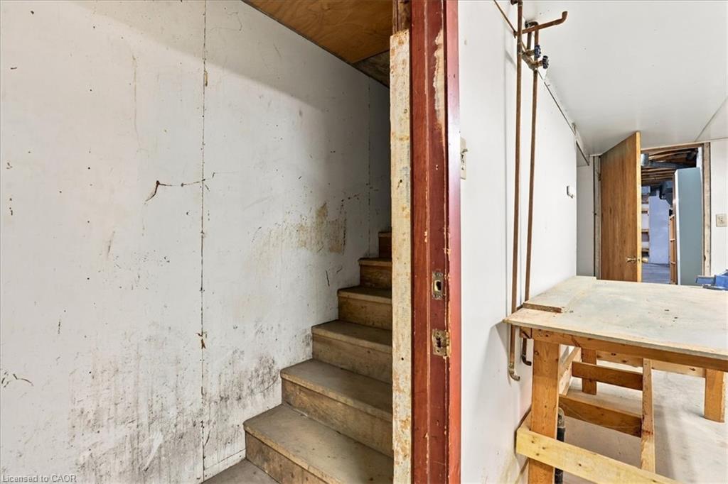 1054 Union Street Property Photo 28