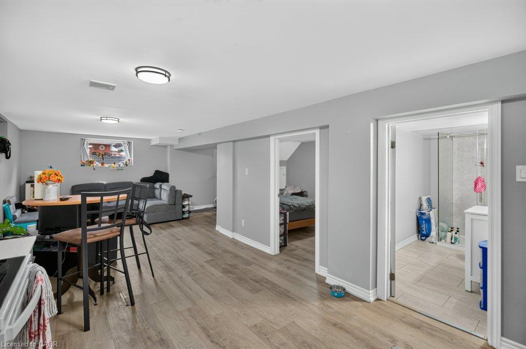 40 Clarendon Avenue Property Photo 32