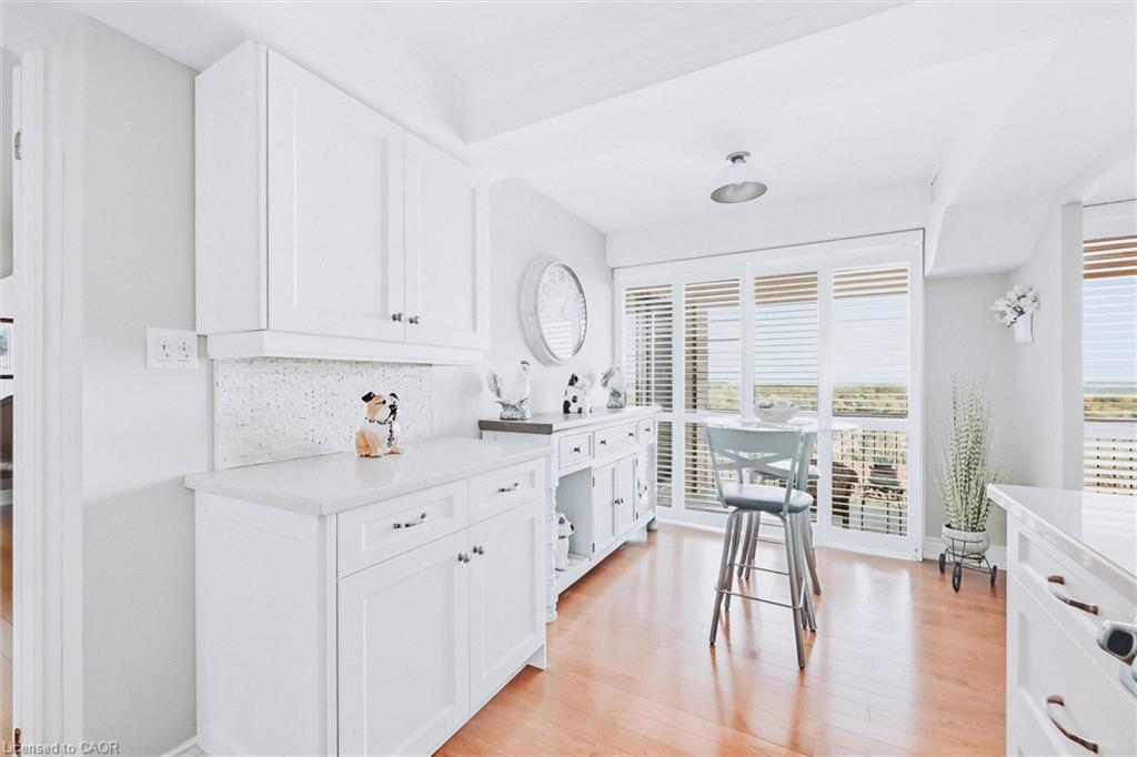 1103-2170 Marine Drive Property Photo 16