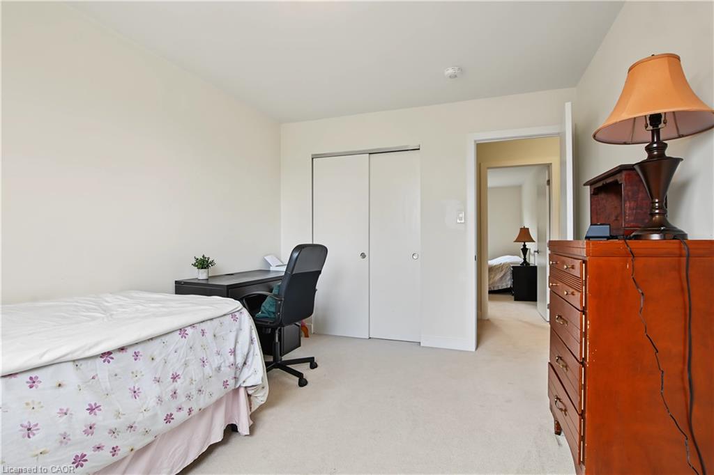 32-1444 Upper Ottawa Street Property Photo 17