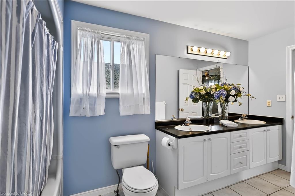 19 Hyslop Drive Property Photo 23