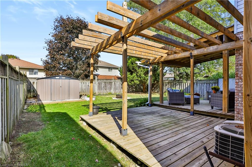 19 Hyslop Drive Property Photo 35