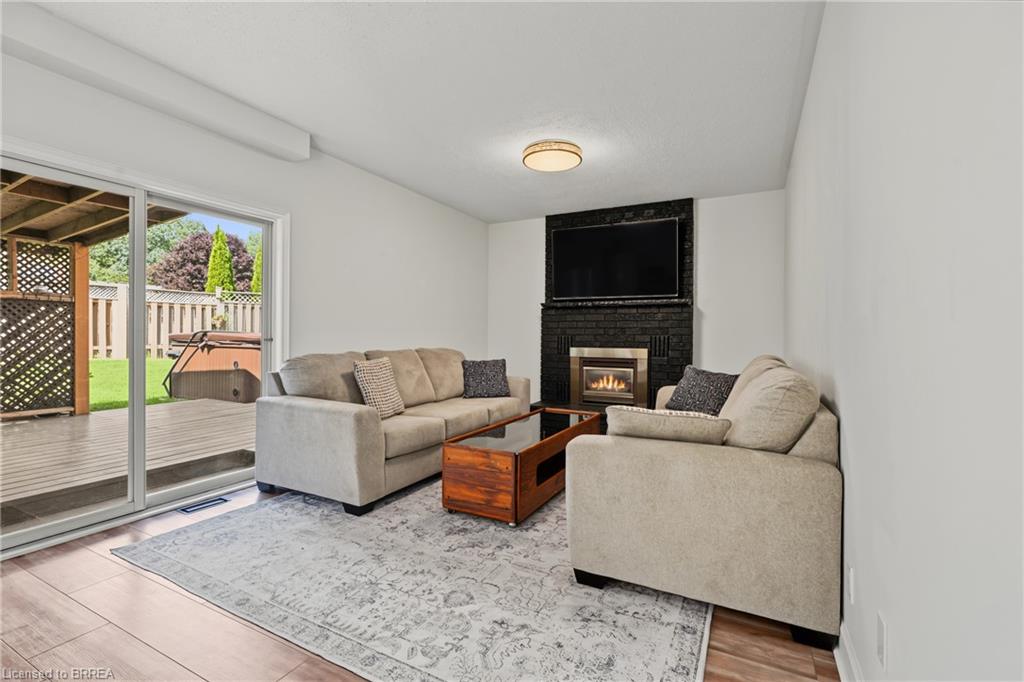 141 Race Street Property Photo 4