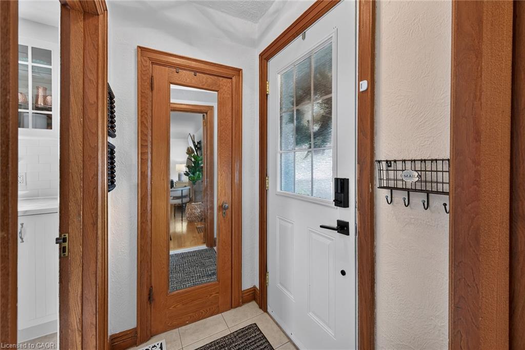 25 Woodbridge Road Property Photo 6
