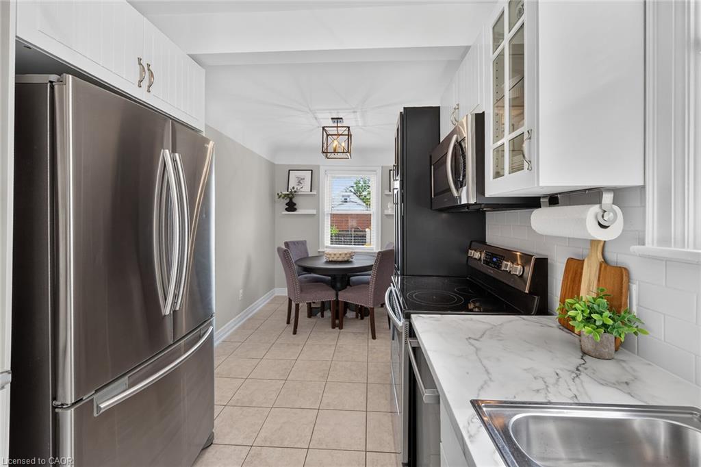 25 Woodbridge Road Property Photo 12